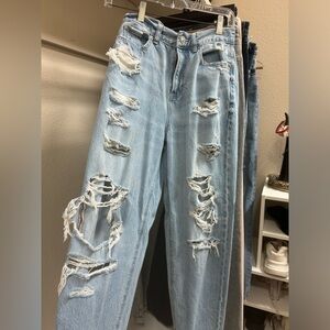 Distressed American eagle jeans